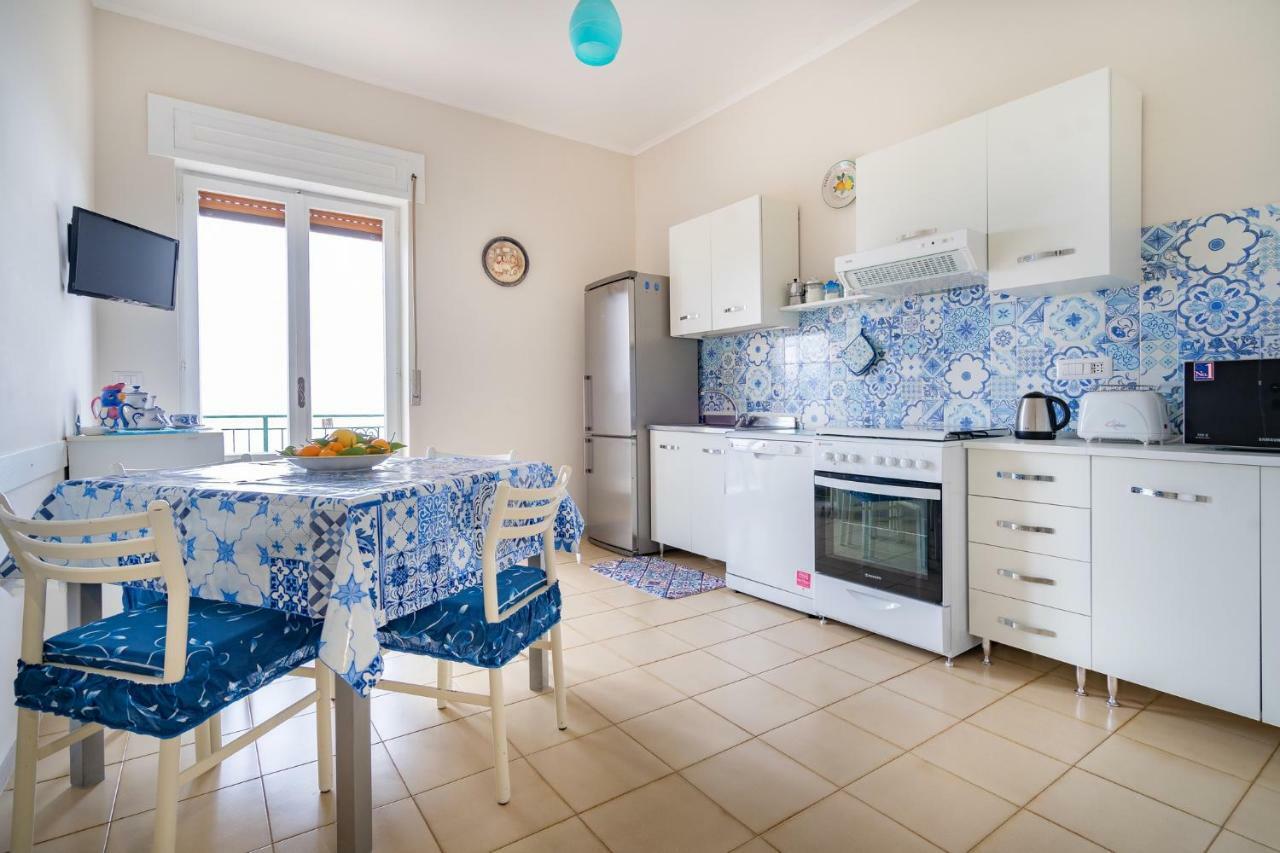 דירות ויקו אקוונסה Casa Floriana מראה חיצוני תמונה